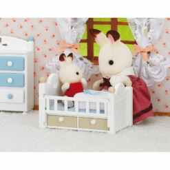 Alternative view of Sylvanian Families Sylvanian Family 5017 : Bébé Lapin Chocolat Dans Son Lit