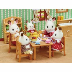 Sylvanian Families Sylvanian Family 4150 : Famille Lapin Chocolat -Boutique Djeco p3 FULL 26