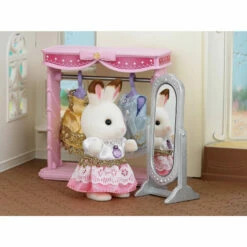 Sylvanian Families Sylvanian Family 5236 : Dressing Et Figurine Lapin Chocolat -Boutique Djeco p3 FULL 5