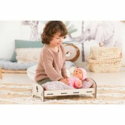 Mobilier Mon Grand Poupon Corolle : Lit En Bois Pour Poupon Et Poupée De 30 à 36 Cm 12 Mobilier Mon Grand Poupon Corolle : Lit En Bois Pour Poupon Et Poupée De 30 à 36 Cm -Boutique Djeco p6 FULL 54